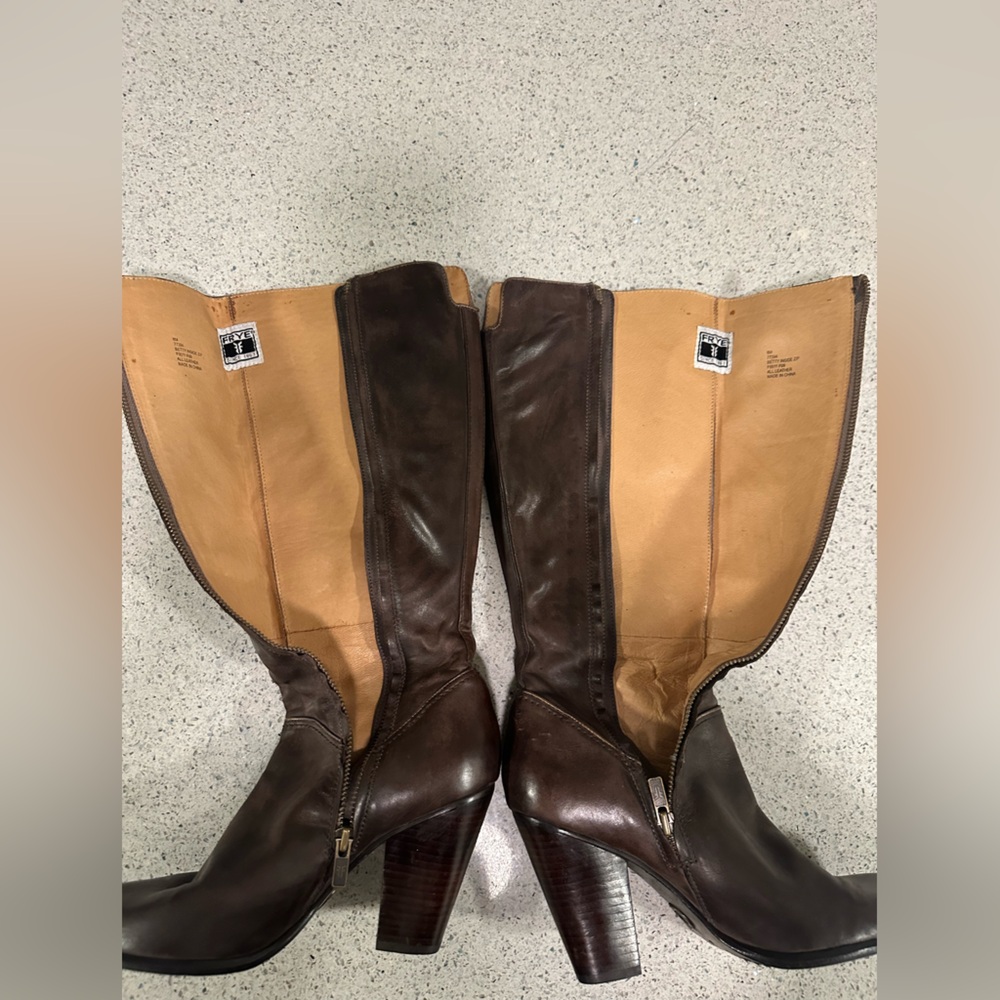 Frye Betty Inside Zip Dark Brown Heeled Boots - Picture 13 of 16